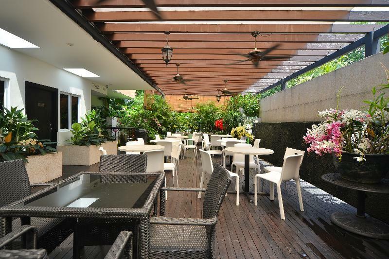 The Snooze Hotel Marine Parade Singapore Exterior foto